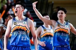 pg电子下载NBA季后赛赛程吃紧，新疆广汇集结日防线松动，悬念犹存，临场指挥获称赞的简单介绍